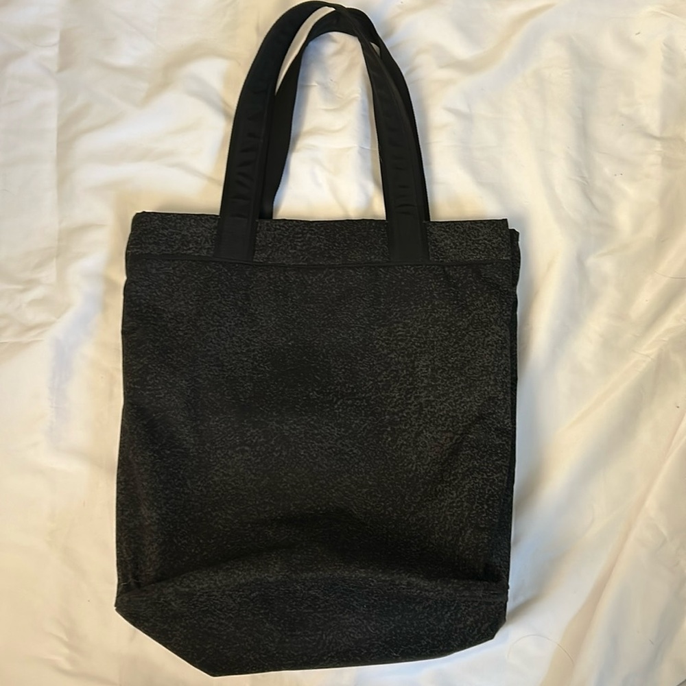 Lululemon Double Up Tote Bag (Reflective)Glo Wild Black Laptop Holder Commuter